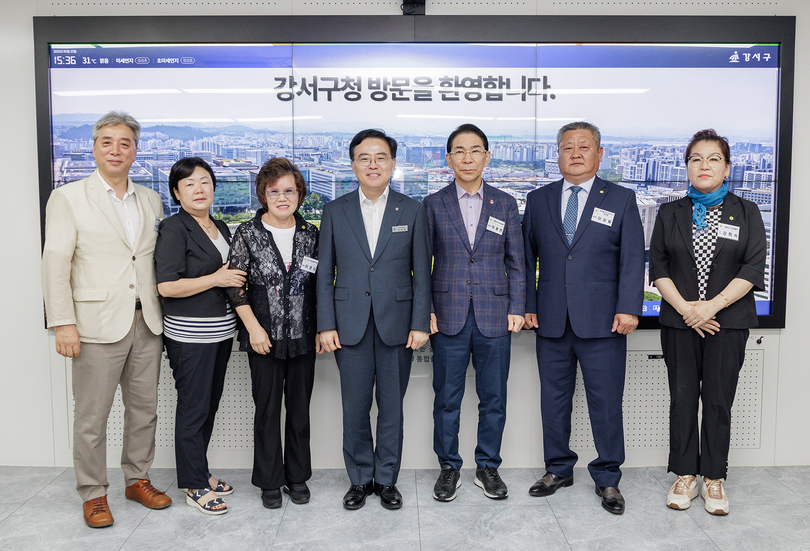 새마을회, 지도자협의회, 직공장, 부녀회, 문고 간담회